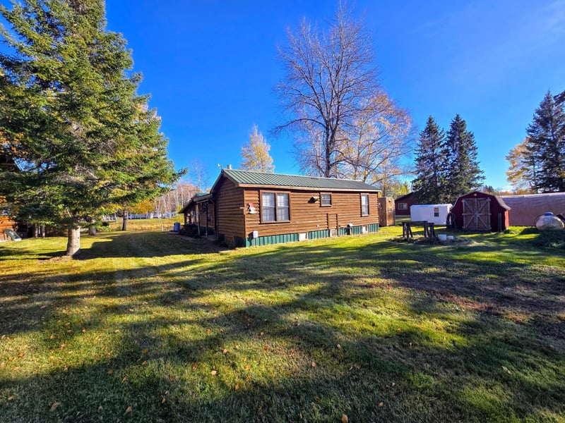 17266 Pine Creek Dr NW, Angle Inlet, MN 56711