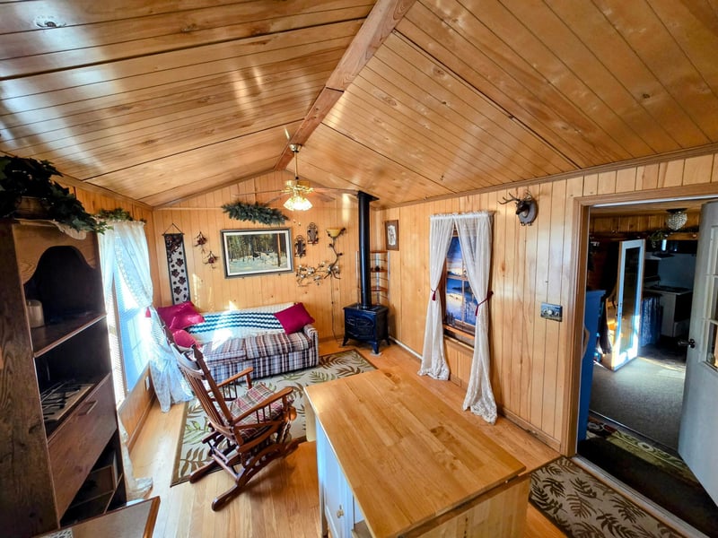 17266 Pine Creek Dr NW, Angle Inlet, MN 56711