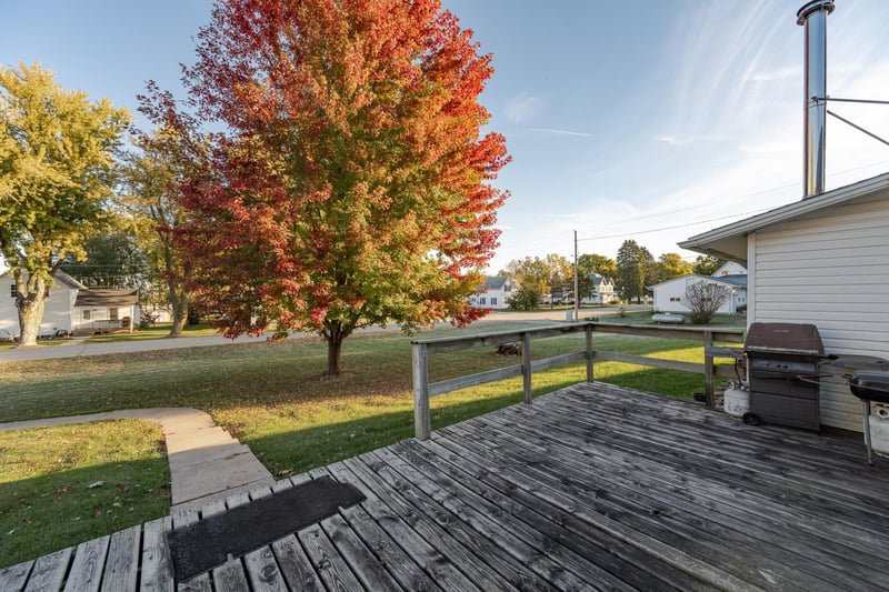 202 3rd St, Fountain, MN 55935