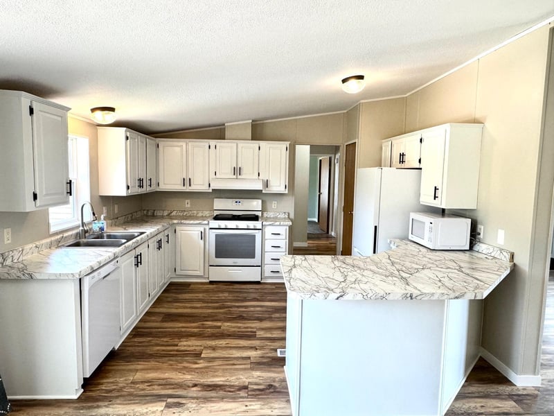 603 Tamarack St, Badger, MN 56714