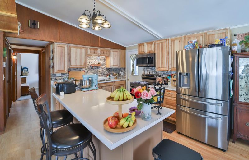 420 Maple Ave, Hill City, MN 55748