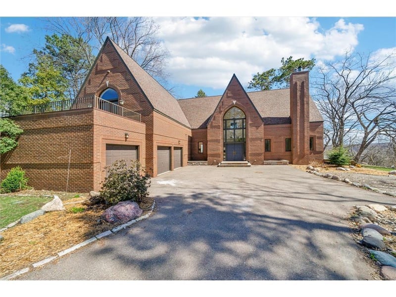 1 Edgcumbe Pl, Saint Paul, MN 55116