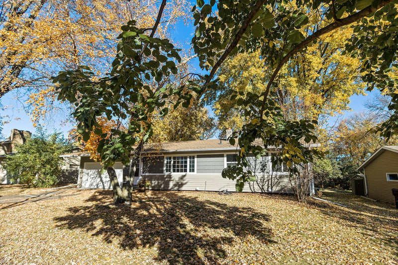 14224 57th St N, Oak Park Heights, MN 55082