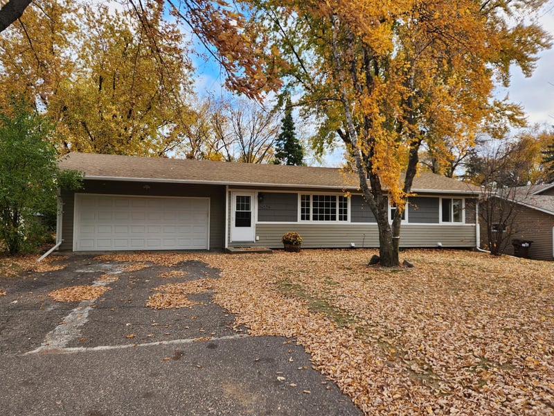 14224 57th St N, Oak Park Heights, MN 55082