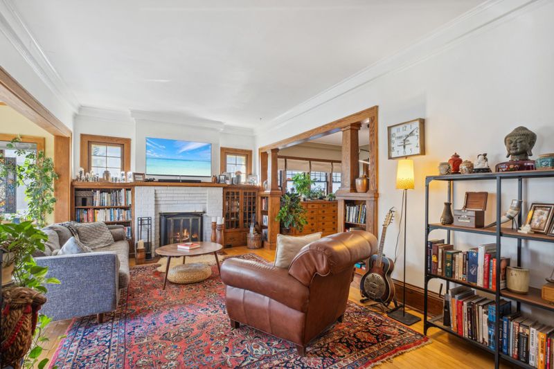 4338 Garfield Ave, Minneapolis, MN 55409