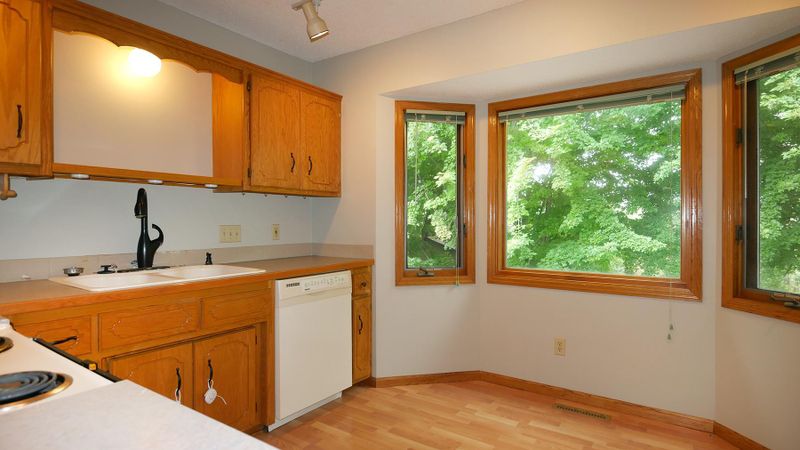 9125 James Ave N, Minneapolis, MN 55444