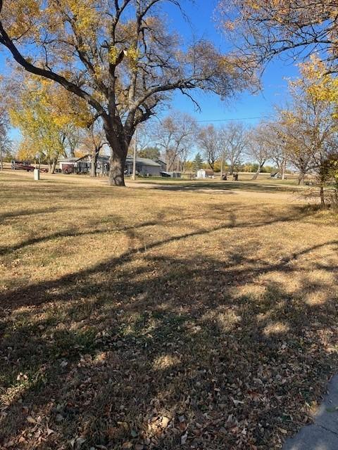 269 8th St, Bingham Lake, MN 56118