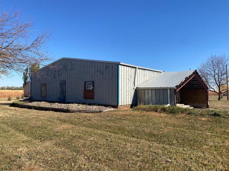 23296 Us Highway 59, Worthington, MN 56187