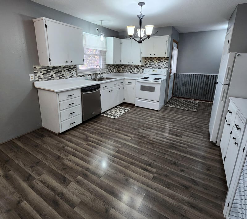 201 6th St, Danube, MN 56230