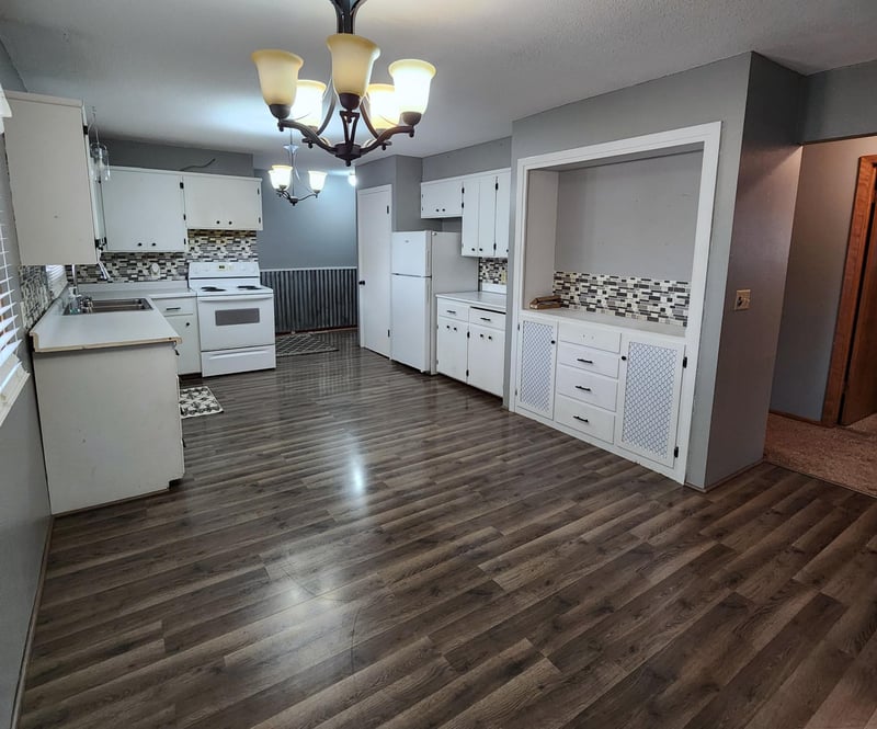 201 6th St, Danube, MN 56230