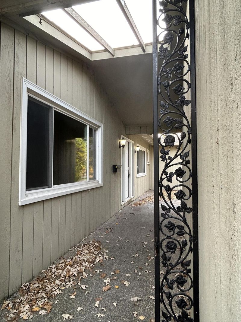 6300 Virginia Ave S, Edina, MN 55424