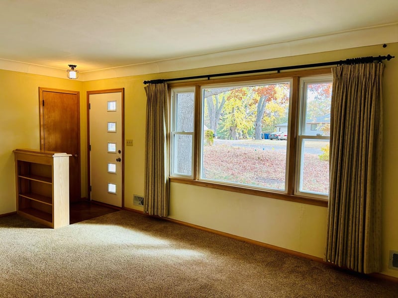 5666 E Glen Moor Rd, Minnetonka, MN 55345