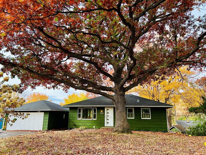 5666 E Glen Moor Rd, Minnetonka, MN 55345