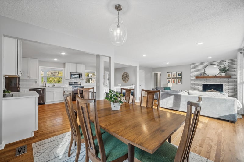 100 Dakota Ave S, Golden Valley, MN 55416