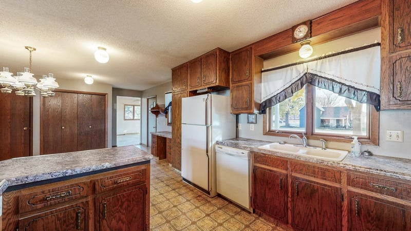 218 Main St, Fountain, MN 55935