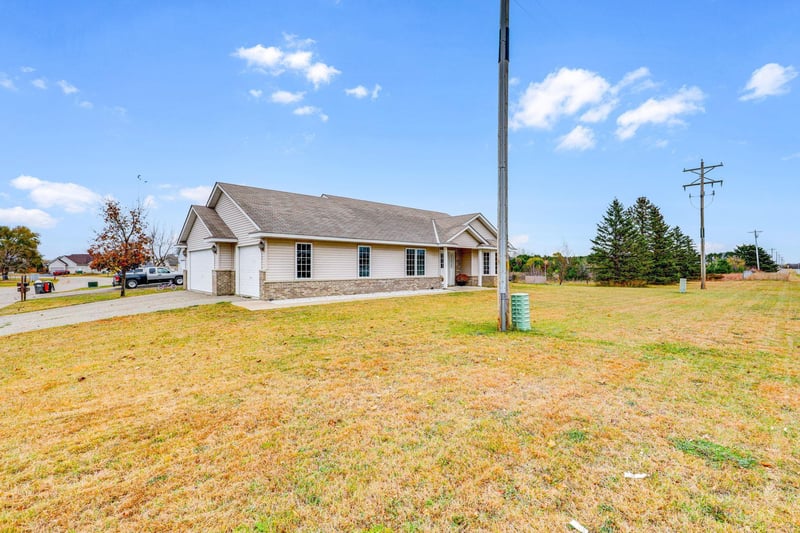 24109 Pierce St NE, East Bethel, MN 55005