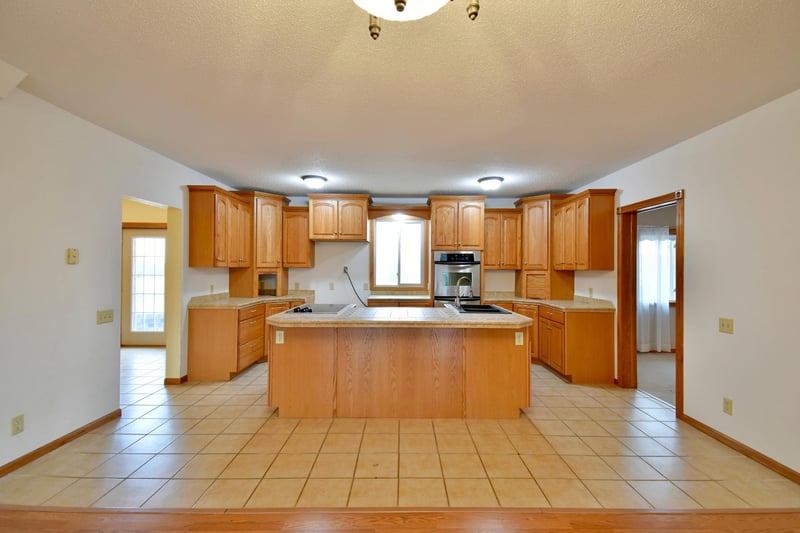 920 70th St NE, Benson, MN 56215