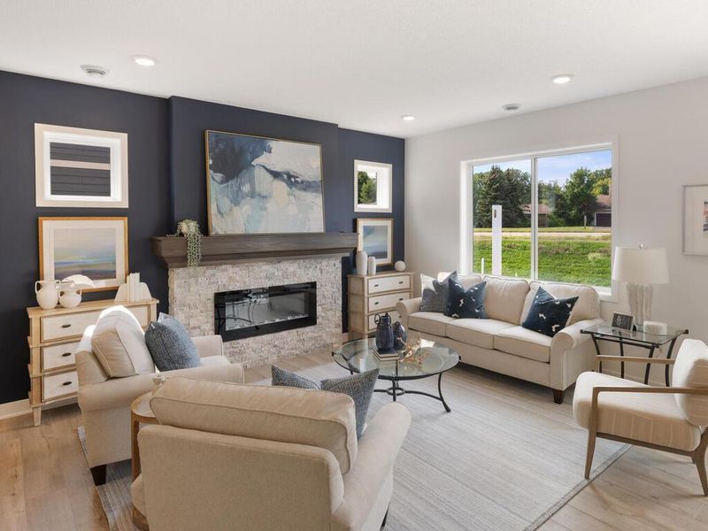 13609 Hollybrook Dr, Apple Valley, MN 55124
