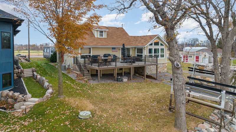 91 W 240th St, Jordan, MN 55352