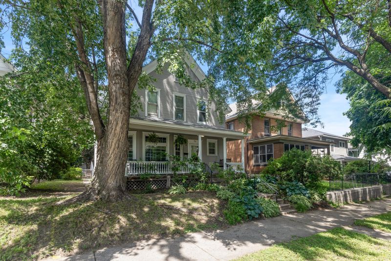 711 Geranium Ave E, Saint Paul, MN 55106
