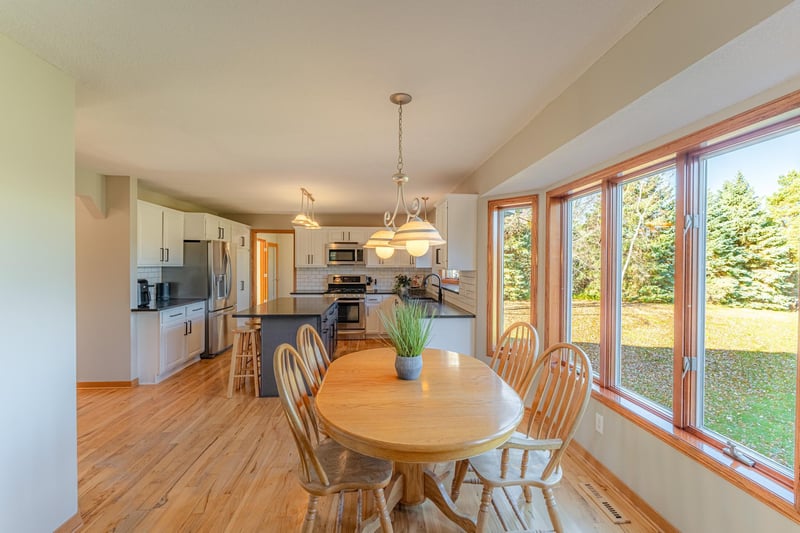 39 Oakridge Dr, Newport, MN 55055