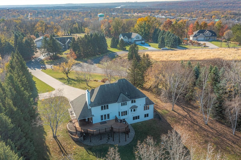 39 Oakridge Dr, Newport, MN 55055