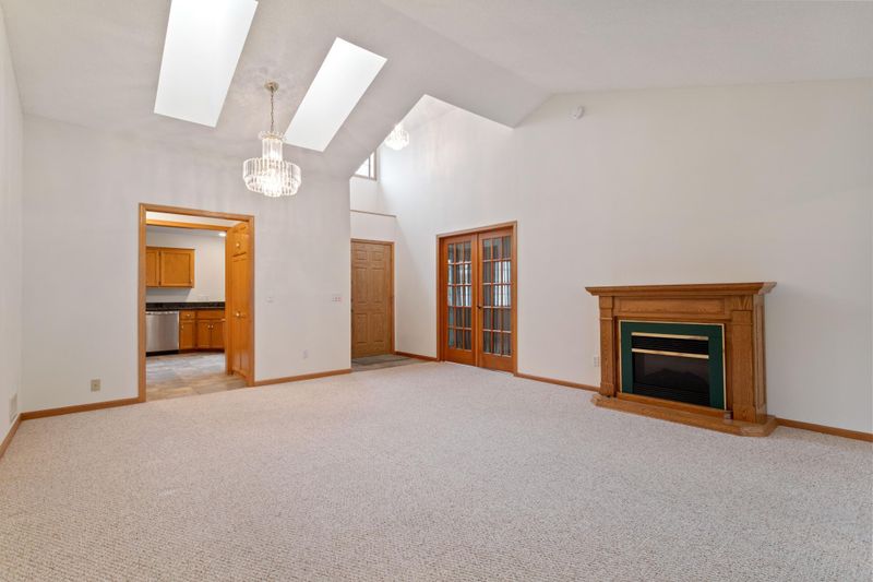 2433 Wight Bay, Brooklyn Park, MN 55443