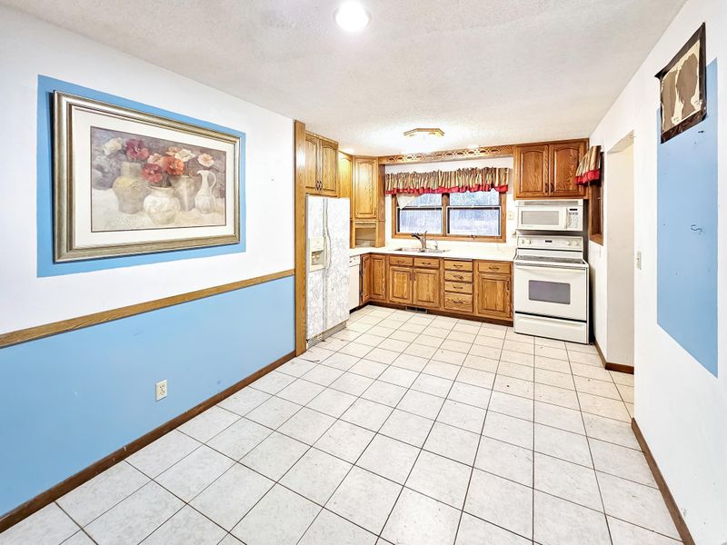 504 Suffolk Dr, Hoyt Lakes, MN 55750