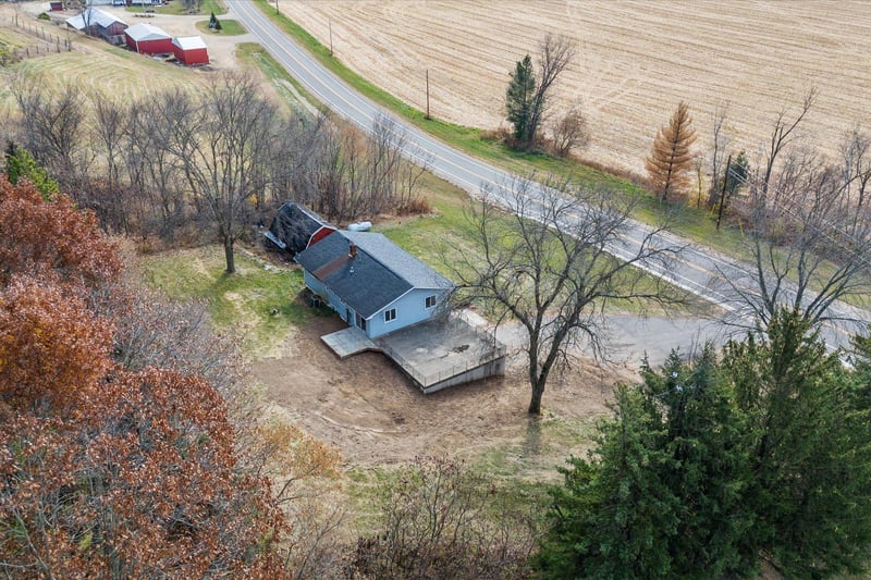 N1850 County Road U, Plum City, WI 54761