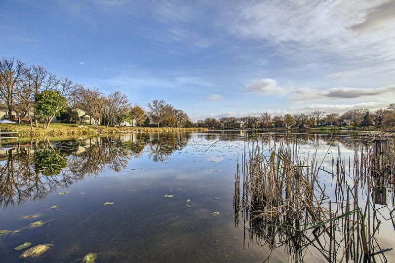 9516 Rosewood Ln N, Osseo, MN 55369