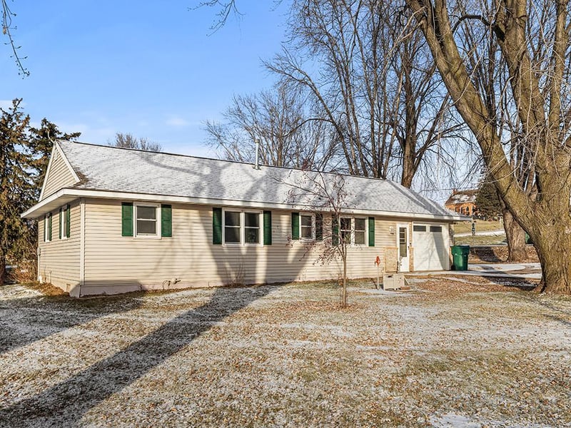 30783 County 7 Blvd, Welch, MN 55089