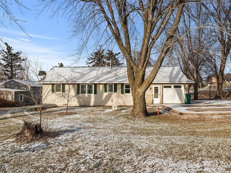30783 County 7 Blvd, Welch, MN 55089