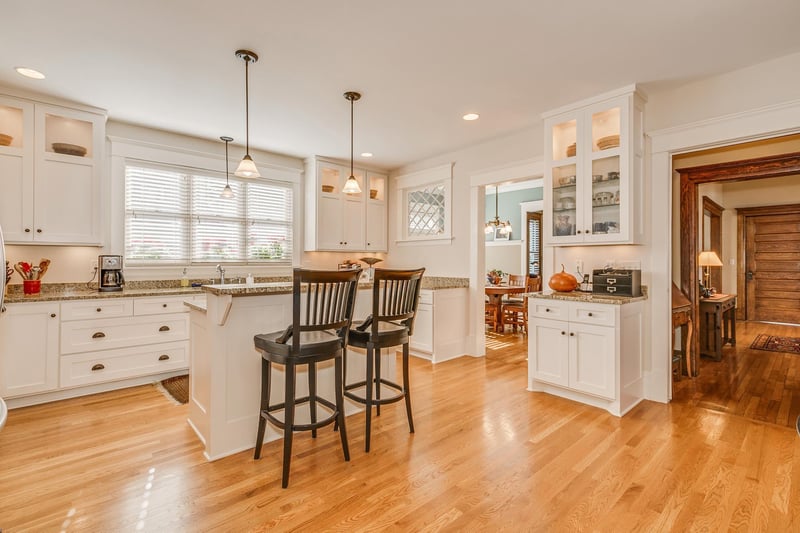 4658 Clark Ave, White Bear Lake, MN 55110