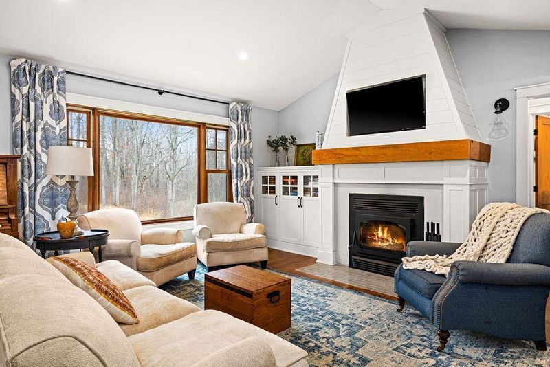 25117 Timber Tree Dr, Cohasset, MN 55721