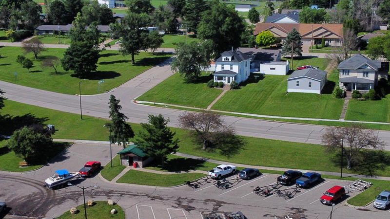 1020 S Lakeshore Dr, Lake City, MN 55041
