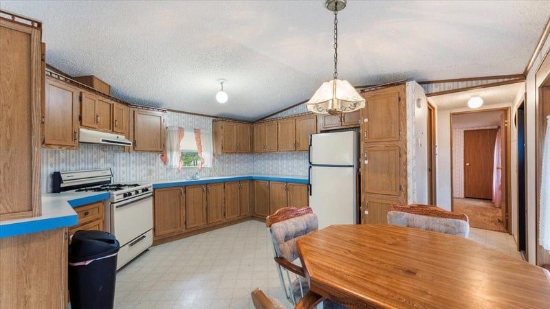 9671 Birchview Rd, Grasston, MN 55030