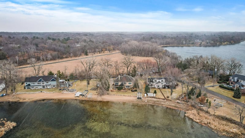 10 Peninsula Rd, White Bear Lake, MN 55110