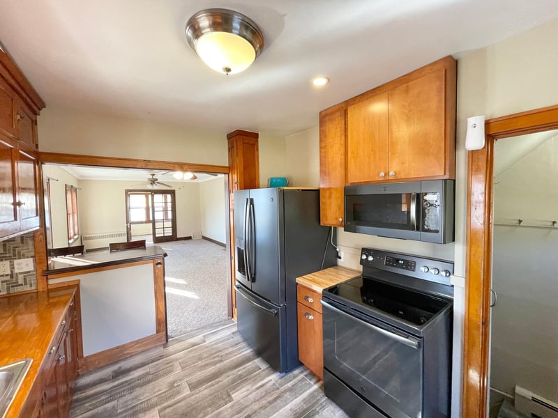 111 N Walnut Dr, Morton, MN 56270