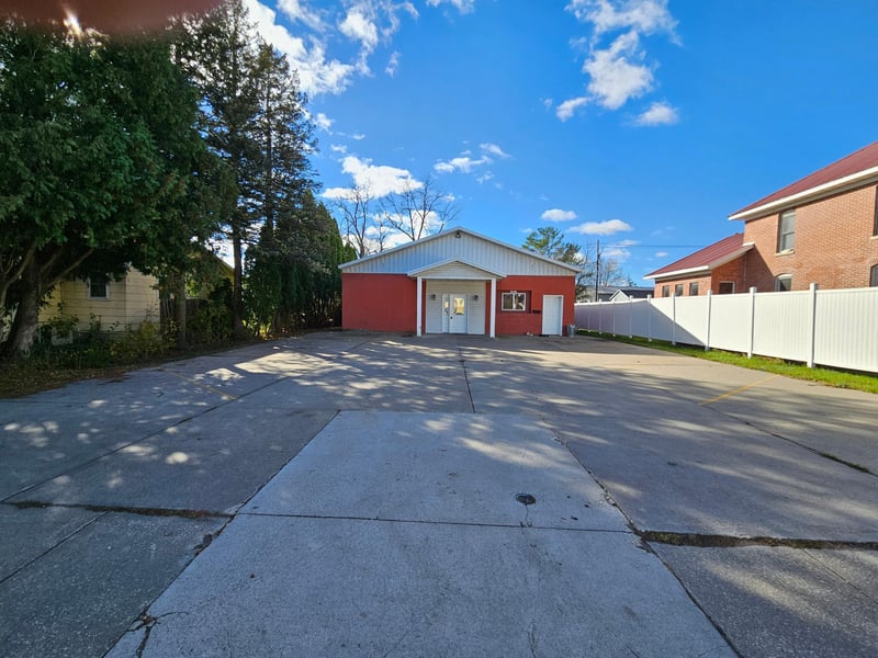815 W Main St, Arcadia, WI 54612