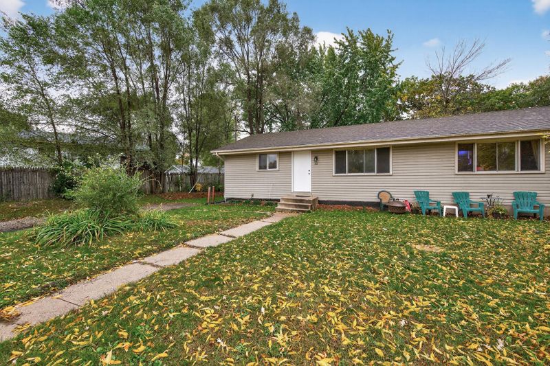380 74th Ave NE, Fridley, MN 55432