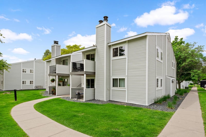 1737 Fulham St #D, Lauderdale, MN 55113