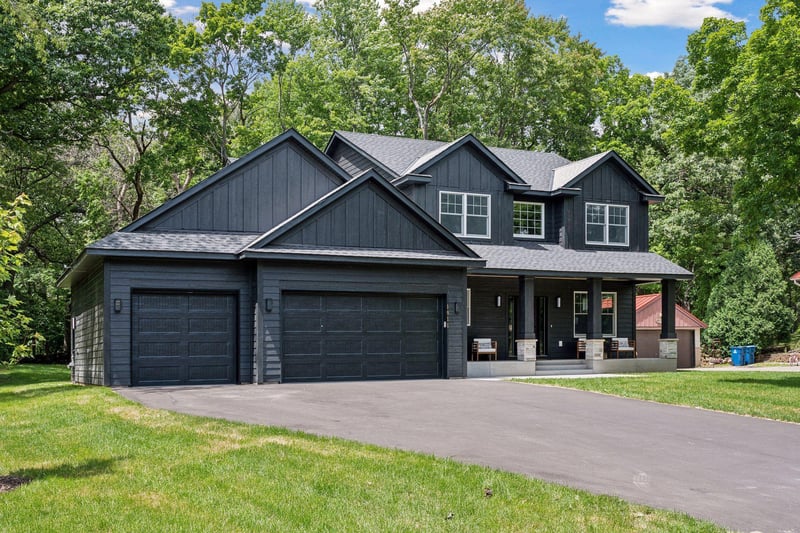 1911 Oakview Ln N, Plymouth, MN 55441