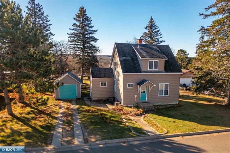 16 Superior St, Soudan, MN 55782