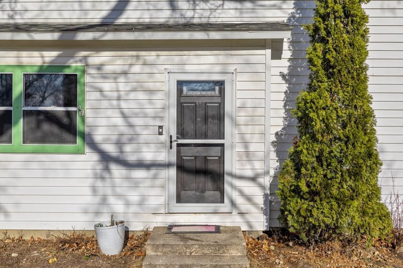 207 1st Ave NW, Medford, MN 55049