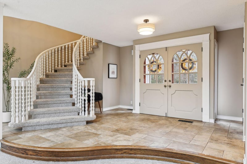 13539 Wentworth Trl, Hopkins, MN 55305