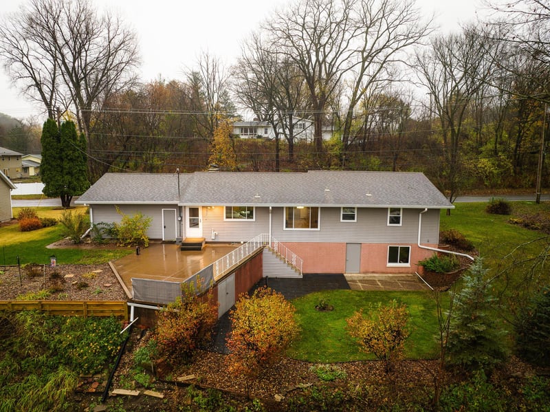 N1839 Hagen Rd, La Crosse, WI 54601