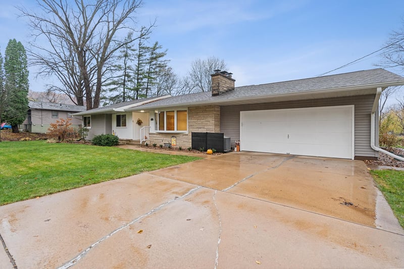 N1839 Hagen Rd, La Crosse, WI 54601