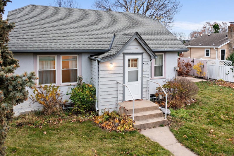 416 2nd Ave NW, Osseo, MN 55369