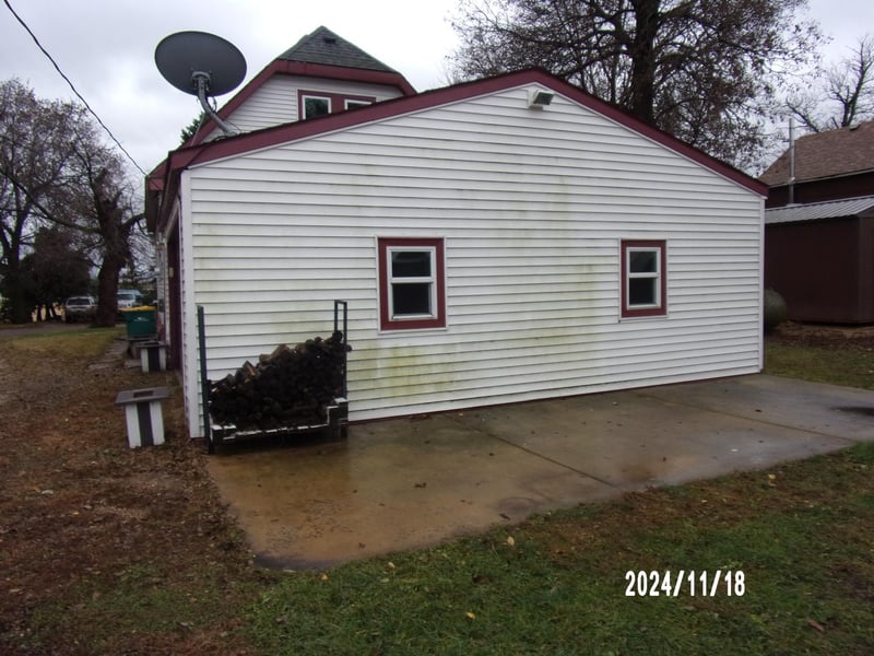 716 Bluff St, Graceville, MN 56240