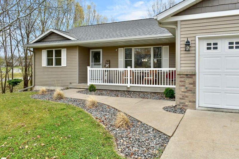 N7182 Erann Ct, Holmen, WI 54636